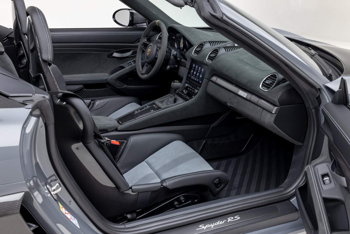 2024 Porsche 718 Spyder RS Weissach