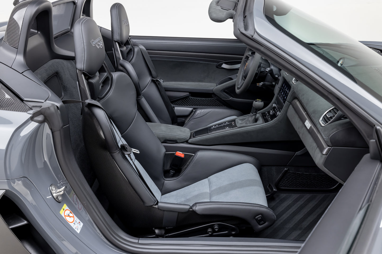 2024 Porsche 718 Spyder RS Weissach