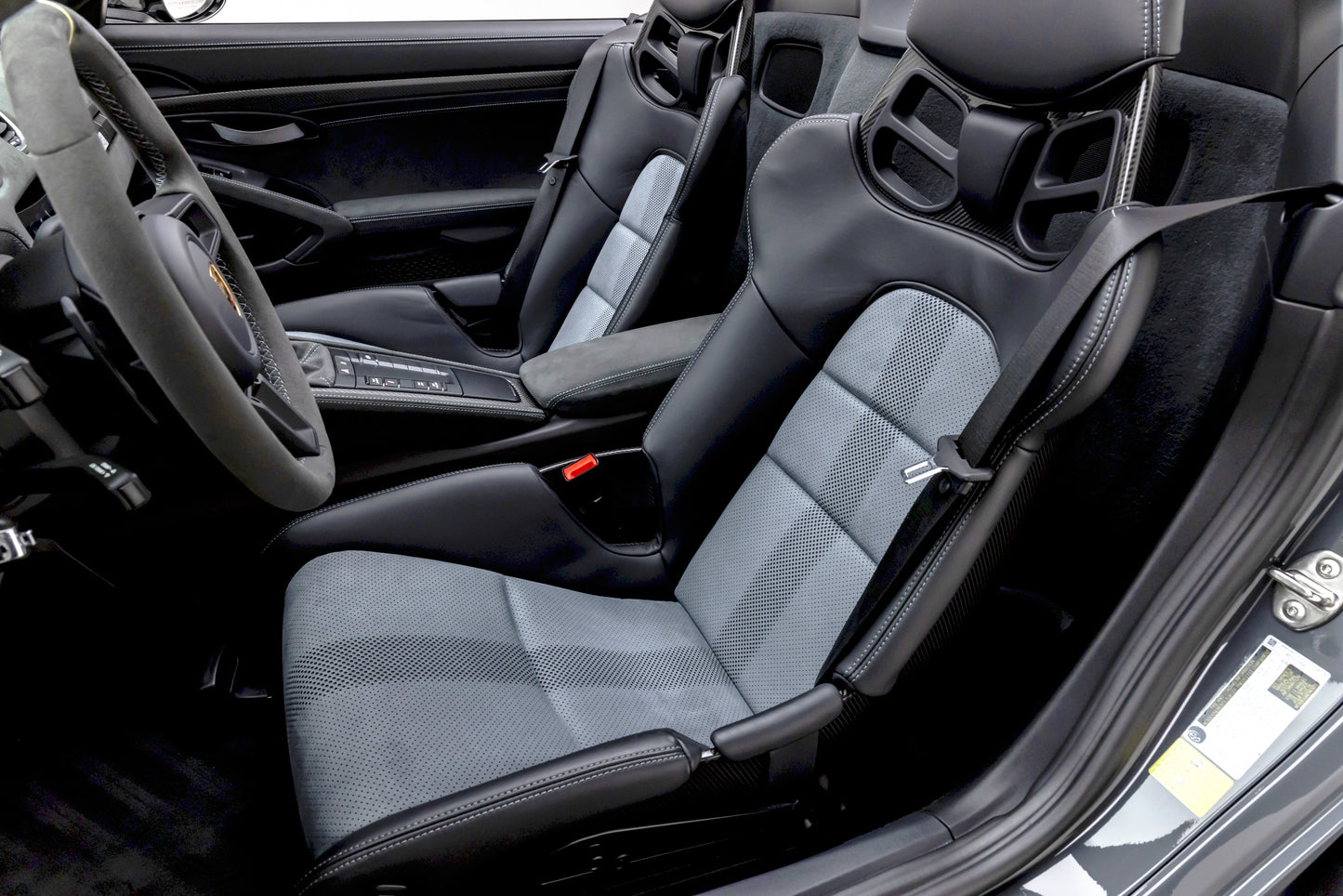 2024 Porsche 718 Spyder RS Weissach