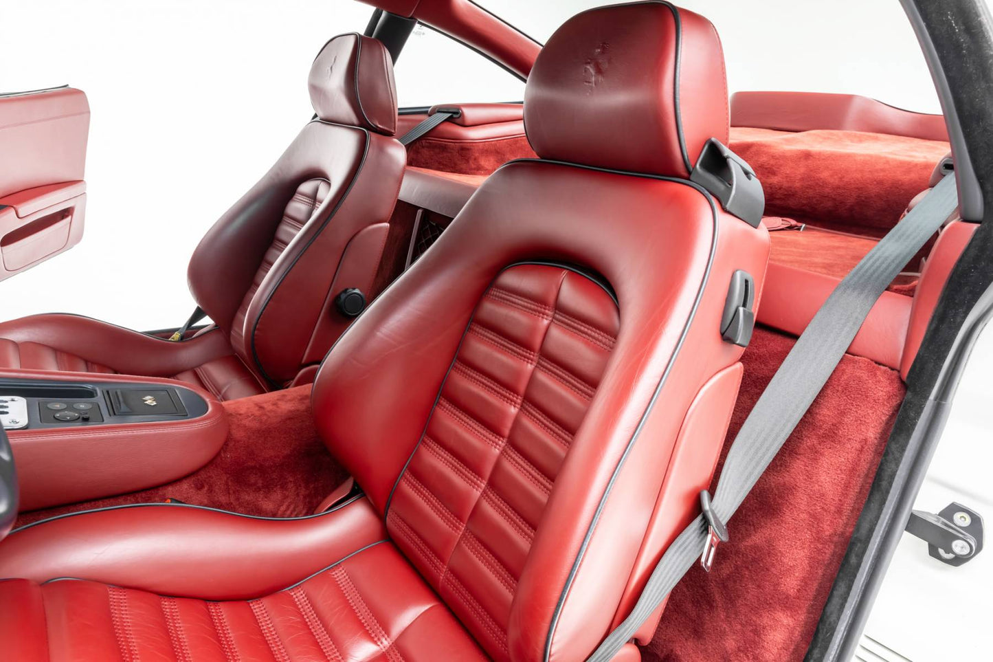 1999 Ferrari 550 Maranello ( Located in USA)