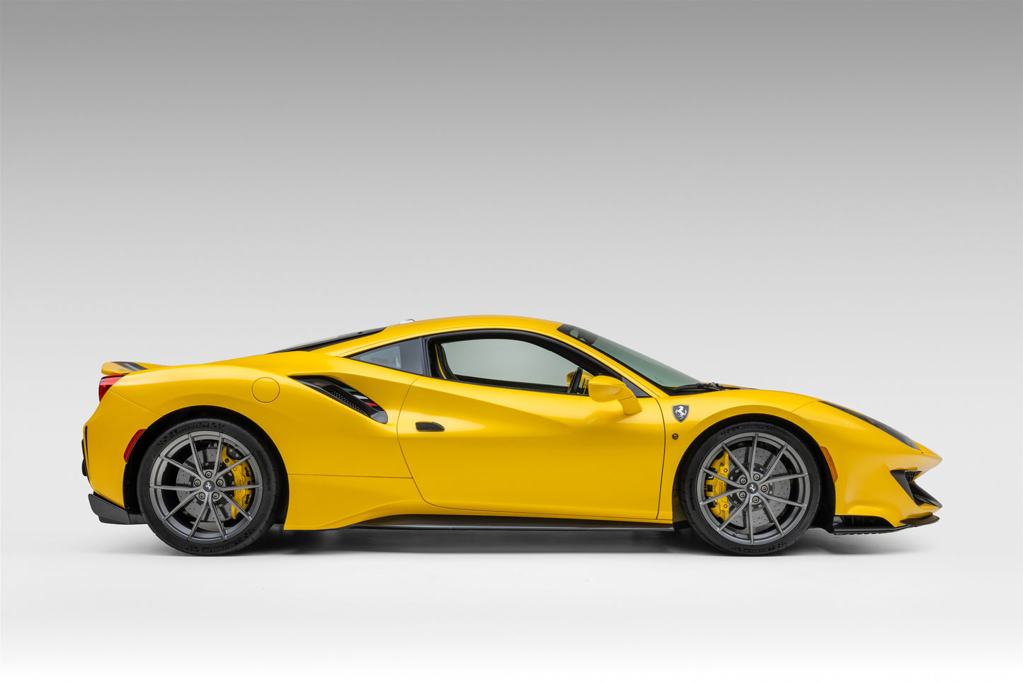 2020 Ferrari 488 Pista