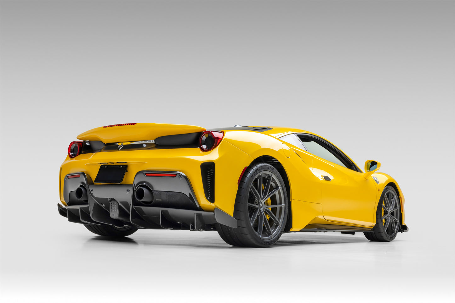 2020 Ferrari 488 Pista