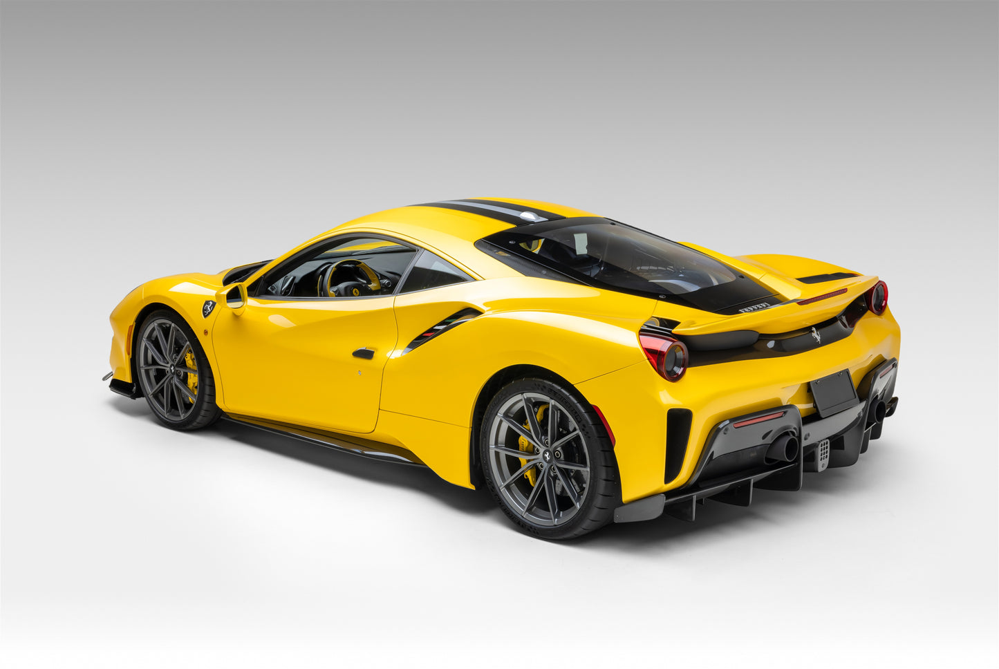 2020 Ferrari 488 Pista