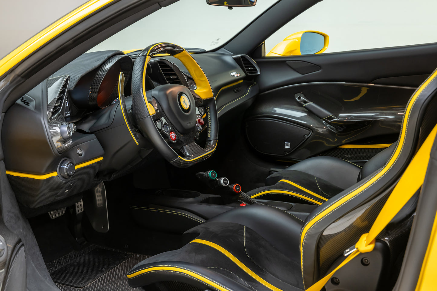 2020 Ferrari 488 Pista