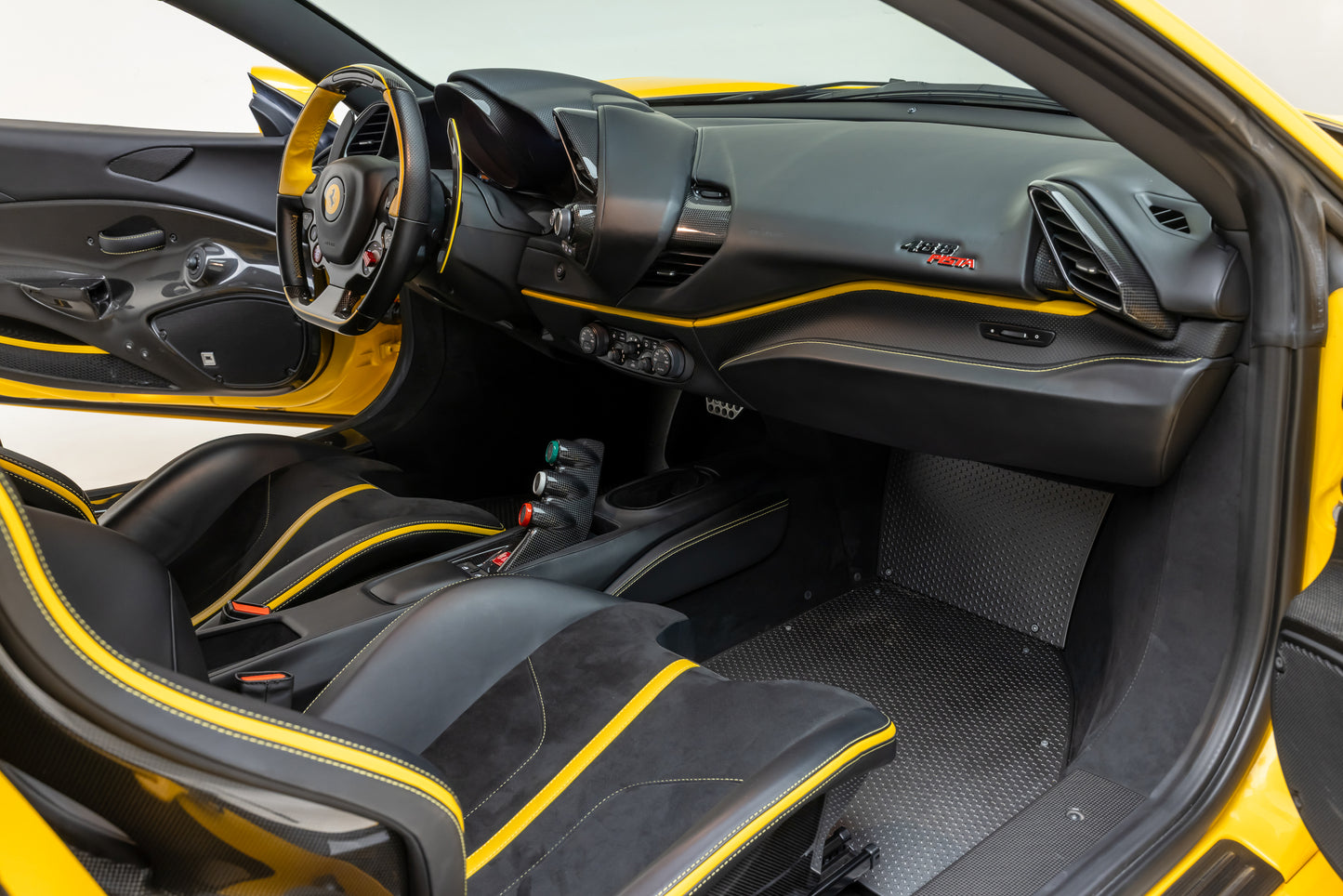 2020 Ferrari 488 Pista