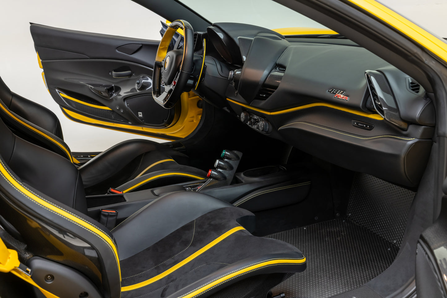 2020 Ferrari 488 Pista