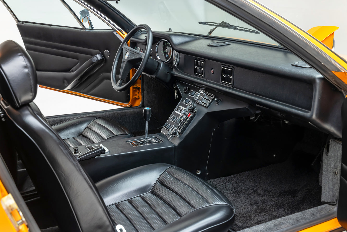 1973 DeTomaso Pantera L