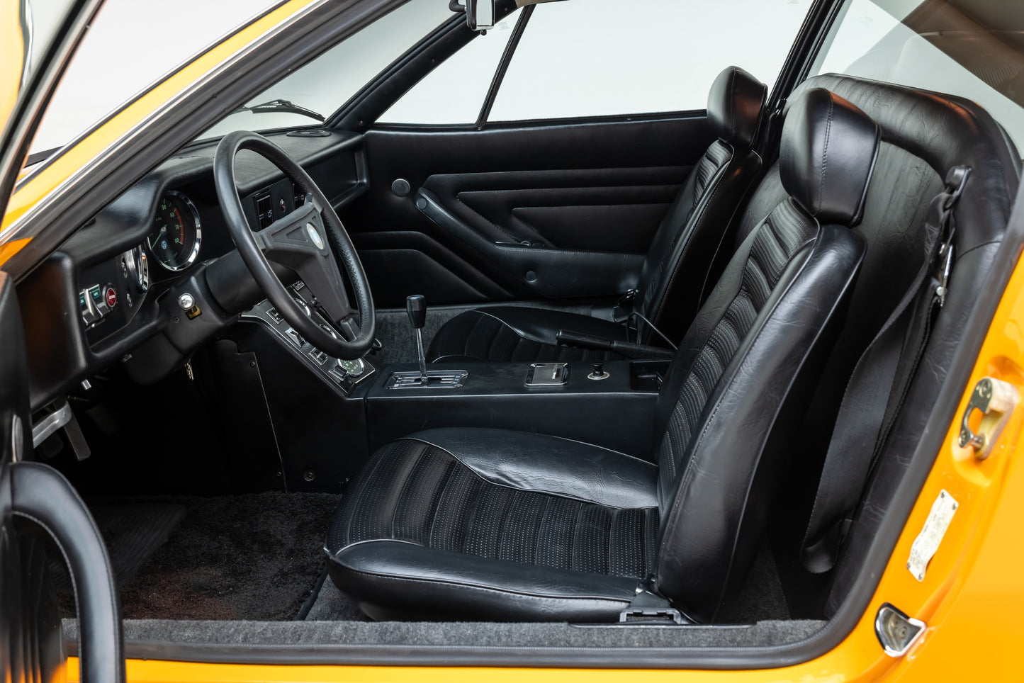 1973 DeTomaso Pantera L