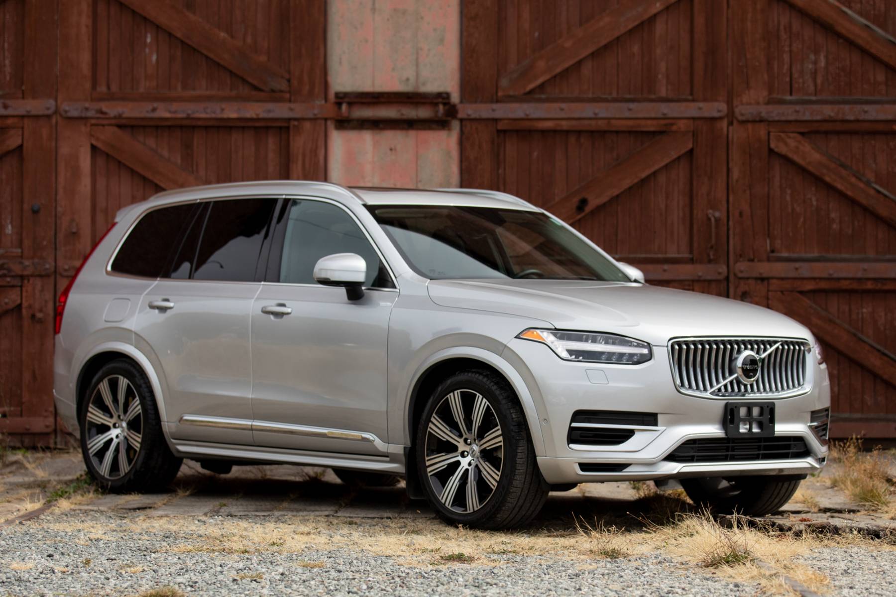 2020 Volvo XC90 T8 Hybrid Inscription - Silver Arrow Cars Ltd.