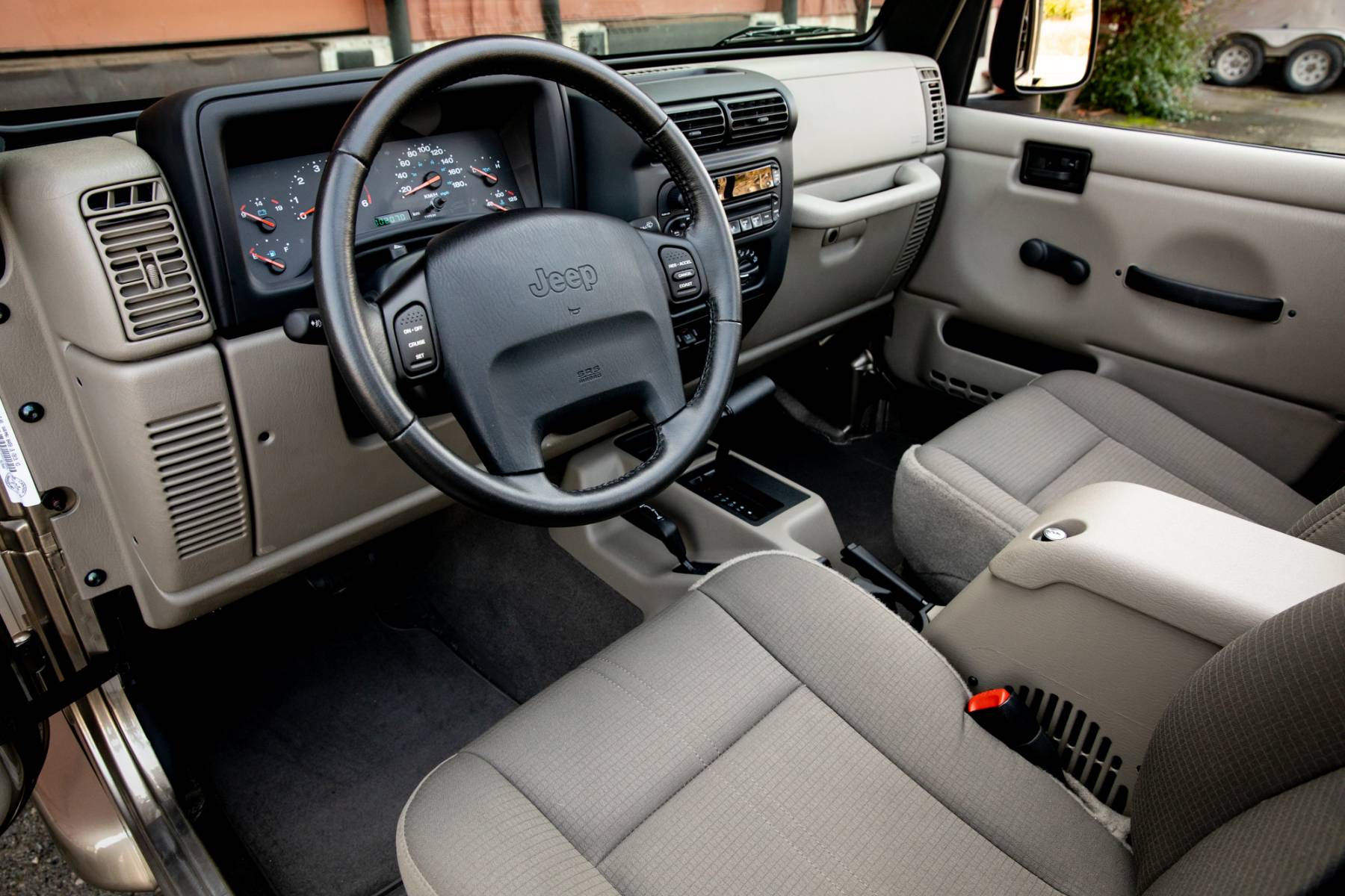 2003 Jeep Wrangler Sahara Edition - Silver Arrow Cars Ltd.